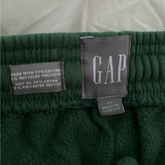 Green sweatpants - Picture 2 of 2